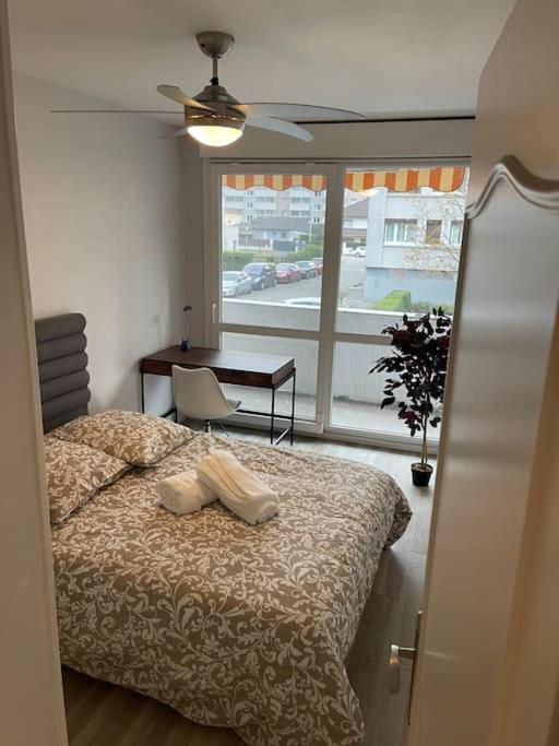 Appartement Entier Climatise - Parking Prive Saint-Martin-dʼHères Екстериор снимка